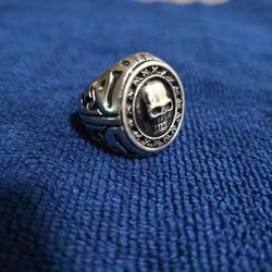 Skull Ring
