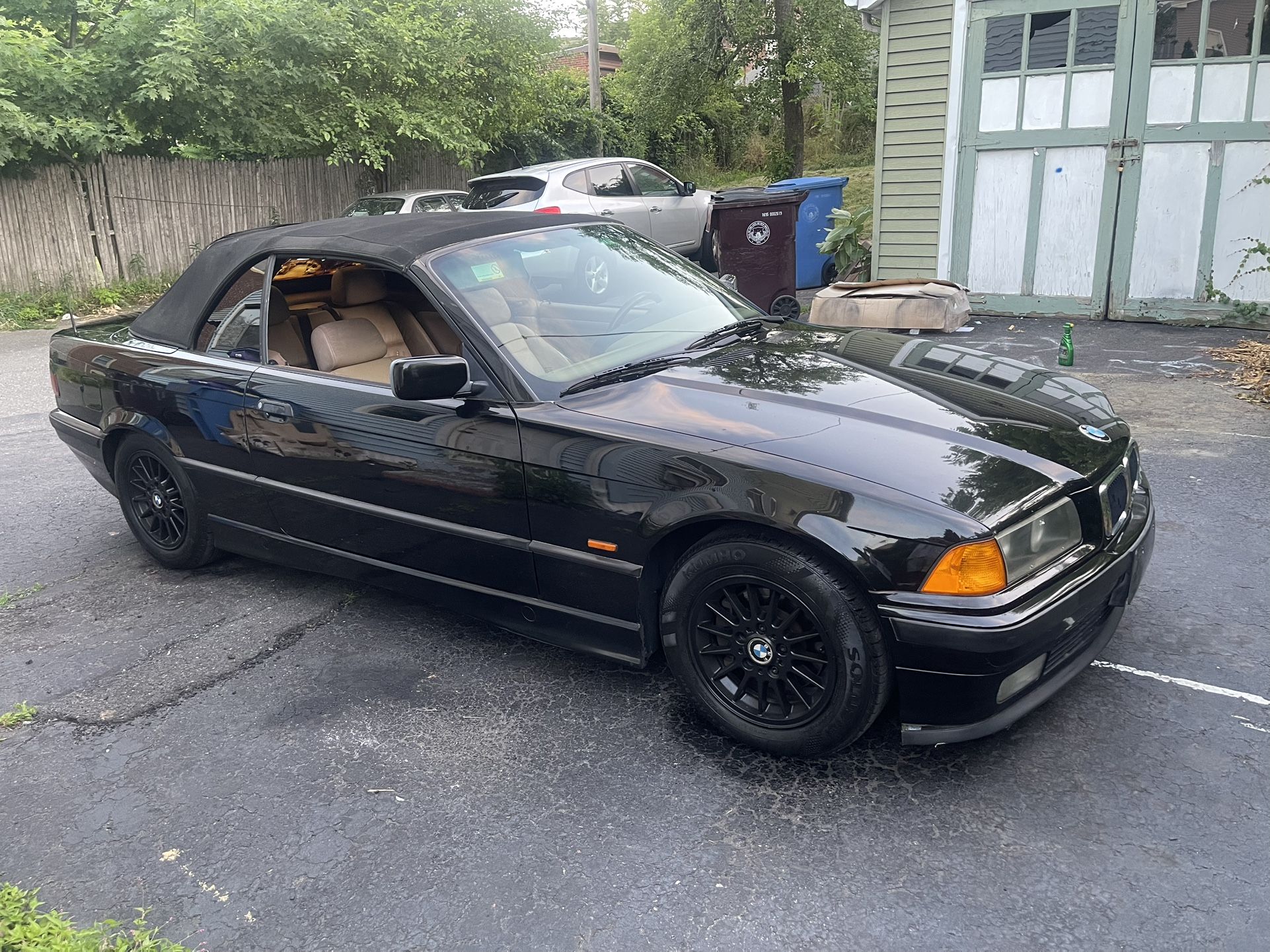 1999 BMW 323i