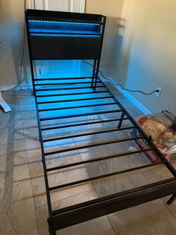 Twin bed