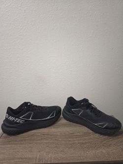 HI-TEC Men’s Trail / Hiking Shoes – Size 12 – Black