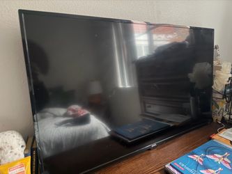 Onn 38” TV