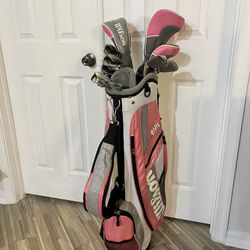 Women’s Wilson Pink Golf Clubs