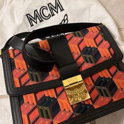 MCM Vintage lock Bag 