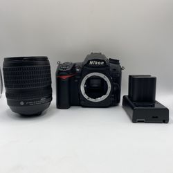 Nikon D700p 16.2MP Digital Camera W/  Nikkor  18-105mm F/3.5-5.6g ED  & 2 Batteries 
