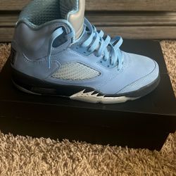 Jordan 5 Retro UNC University Blue