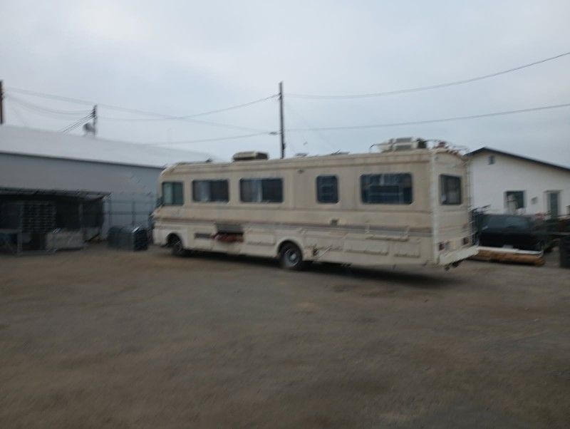1990 Ford Bounder