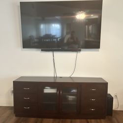 Entertainment/TV Stand 