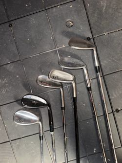 Golf club wedges