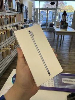 Apple - iPhone Air 6.5" (Unlocked) (New) | $5 Down | Payment plan available