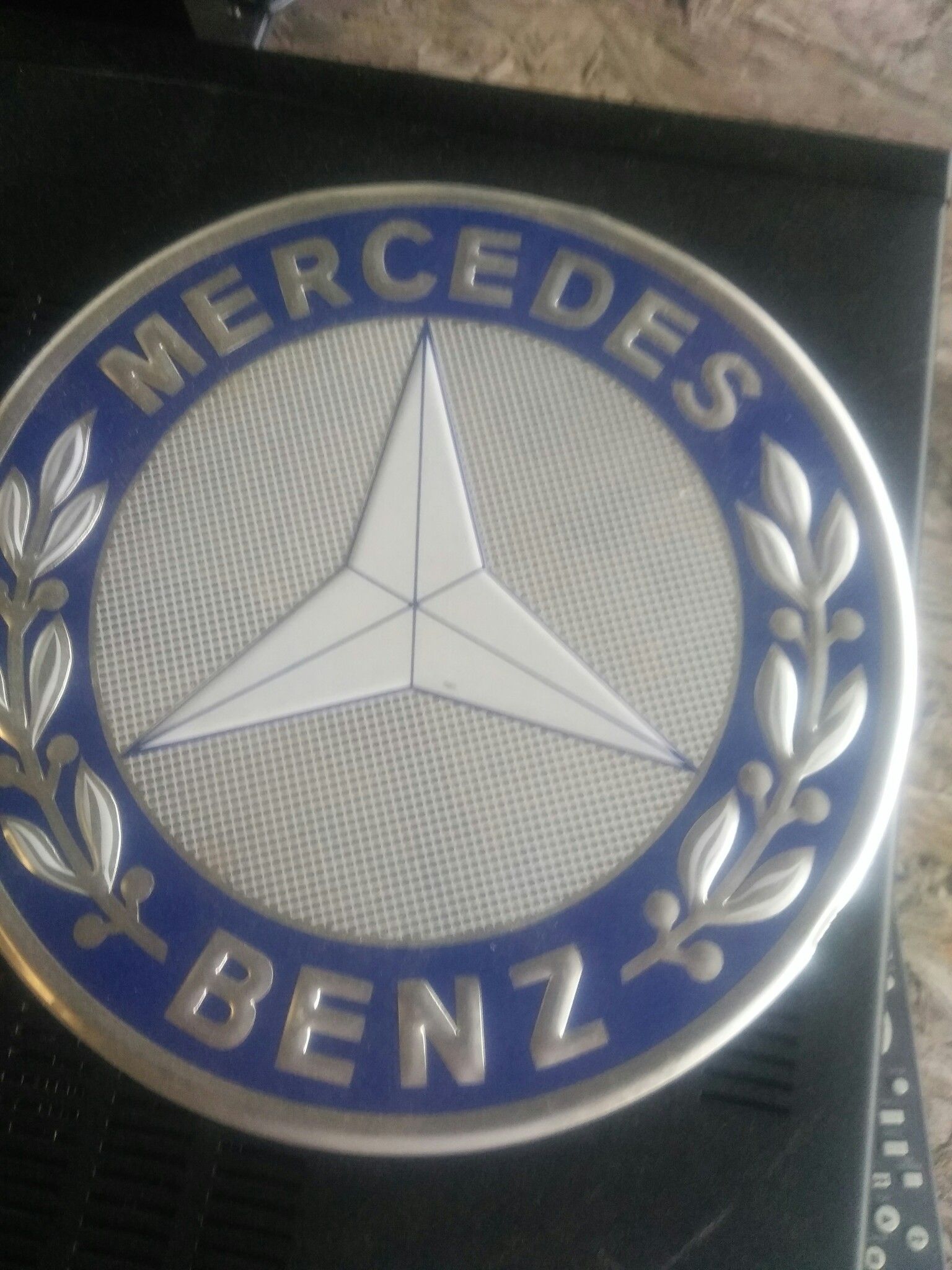 Mercedes Benz sign
