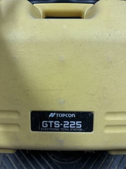 Topcon GTS-225 Surveying Total Station