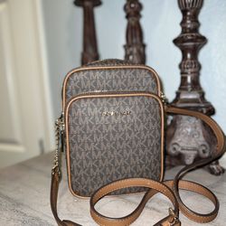 New Womens Crossbody Michael Kors Authentic 