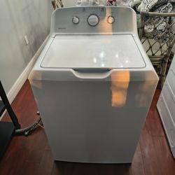 Lavadora Hotpoint  de carga superior 3.8 Ft cu.