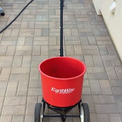 Earthway Even Spredder 