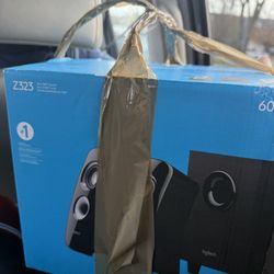 Logitech W323 Speaker System With Subwoofer