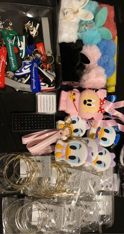 Earrings,nose Rings,keychains ,little Girls Change Pursues ,bracletes ,