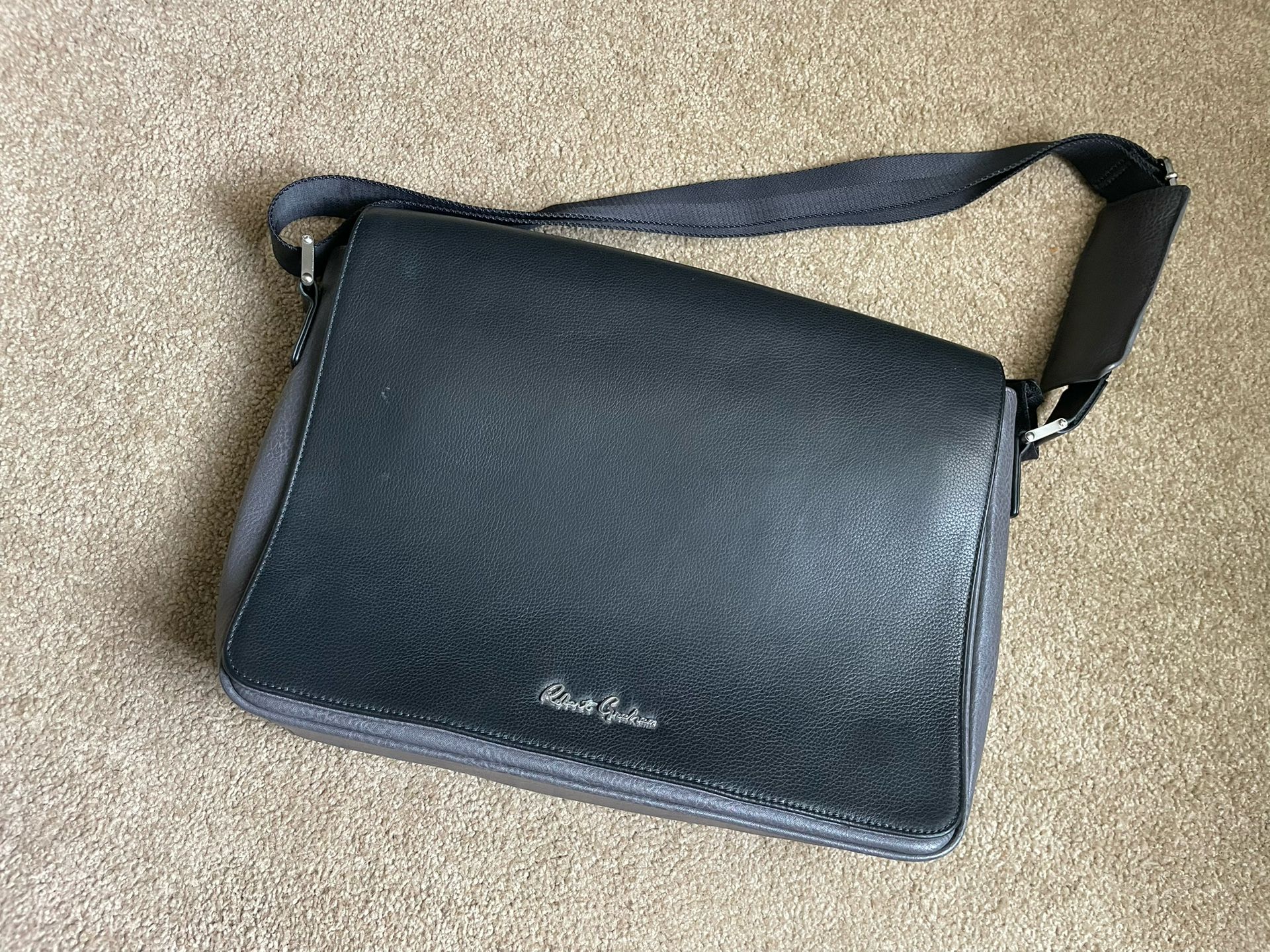 Robert Graham Satchel Men’s Messenger Bag.