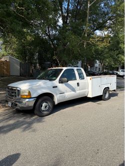 Ford F350 7.3L Powerstroke Super Duty Diesel