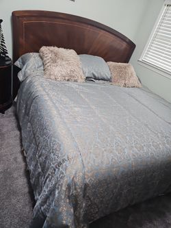 King size bed