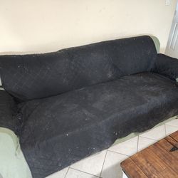 Three-seater couch w/ fold out mattress