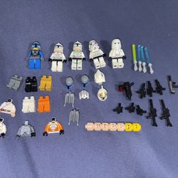Vintage Star Wars Lego Mini Figures And Accessories Lot