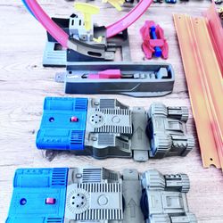 Hot Wheels Tracks And Cars