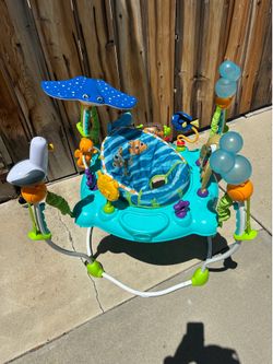 Finding Nemo baby boucer