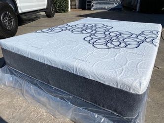 Cal King Bamboo Hybrid Cool Gel Memory Foam Mattress!!
