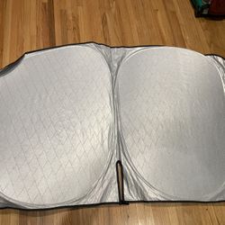 Tesla Model Y Front Sunshade Reflector