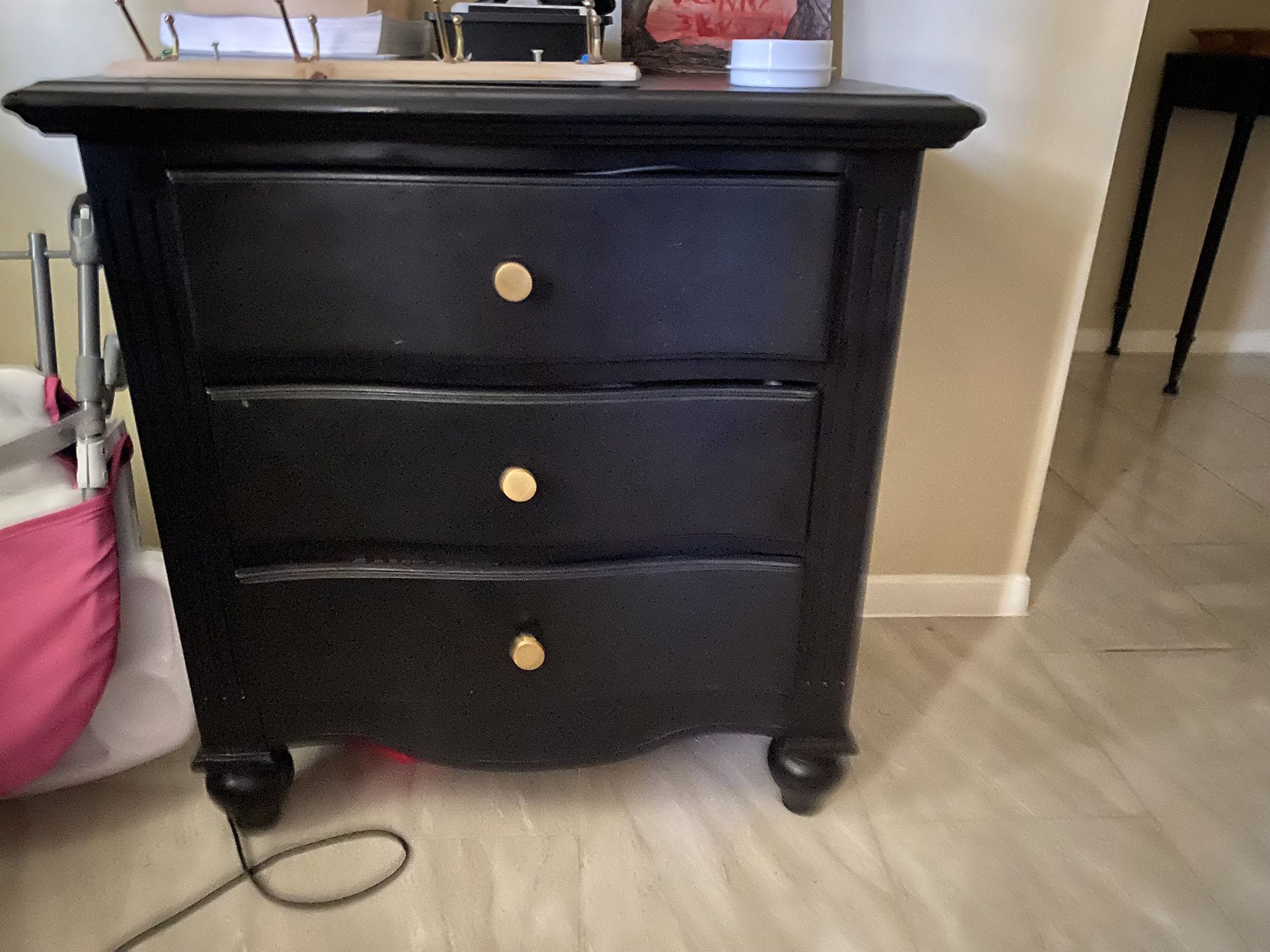 Dresser With Night Stand Piece Dresser Also Has A Big Mirror Attached