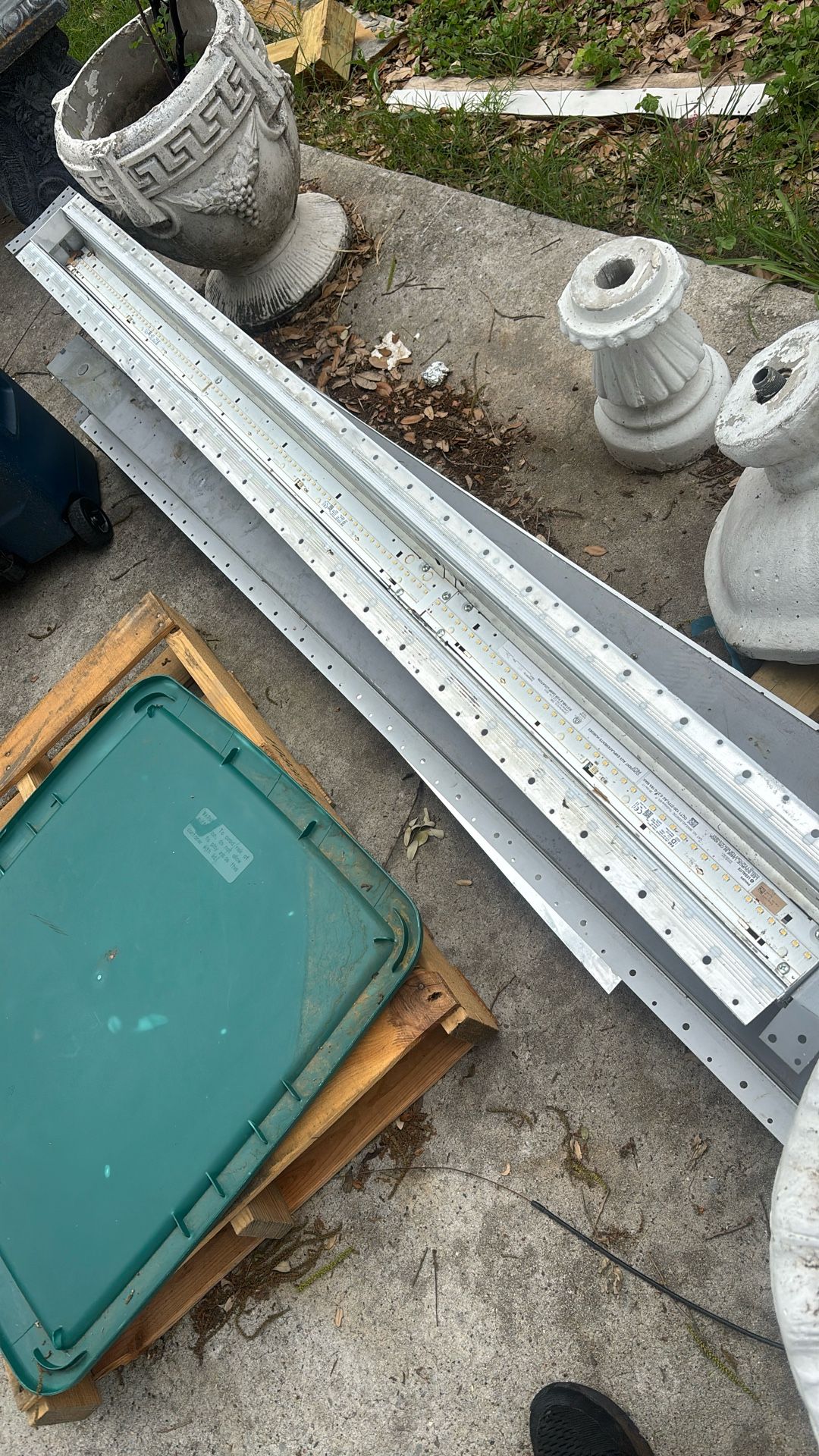 Suspended 3”x6’ Phillips LED lights