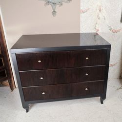 Chest - 3 Drawer Dresser