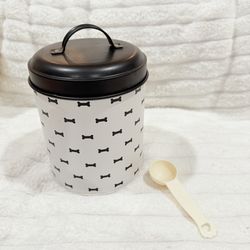 🐾 Pet Treat Storage Can + Scoop