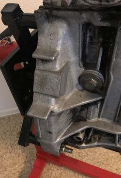 2 Complete b18b1 cylinder heads and get intakes