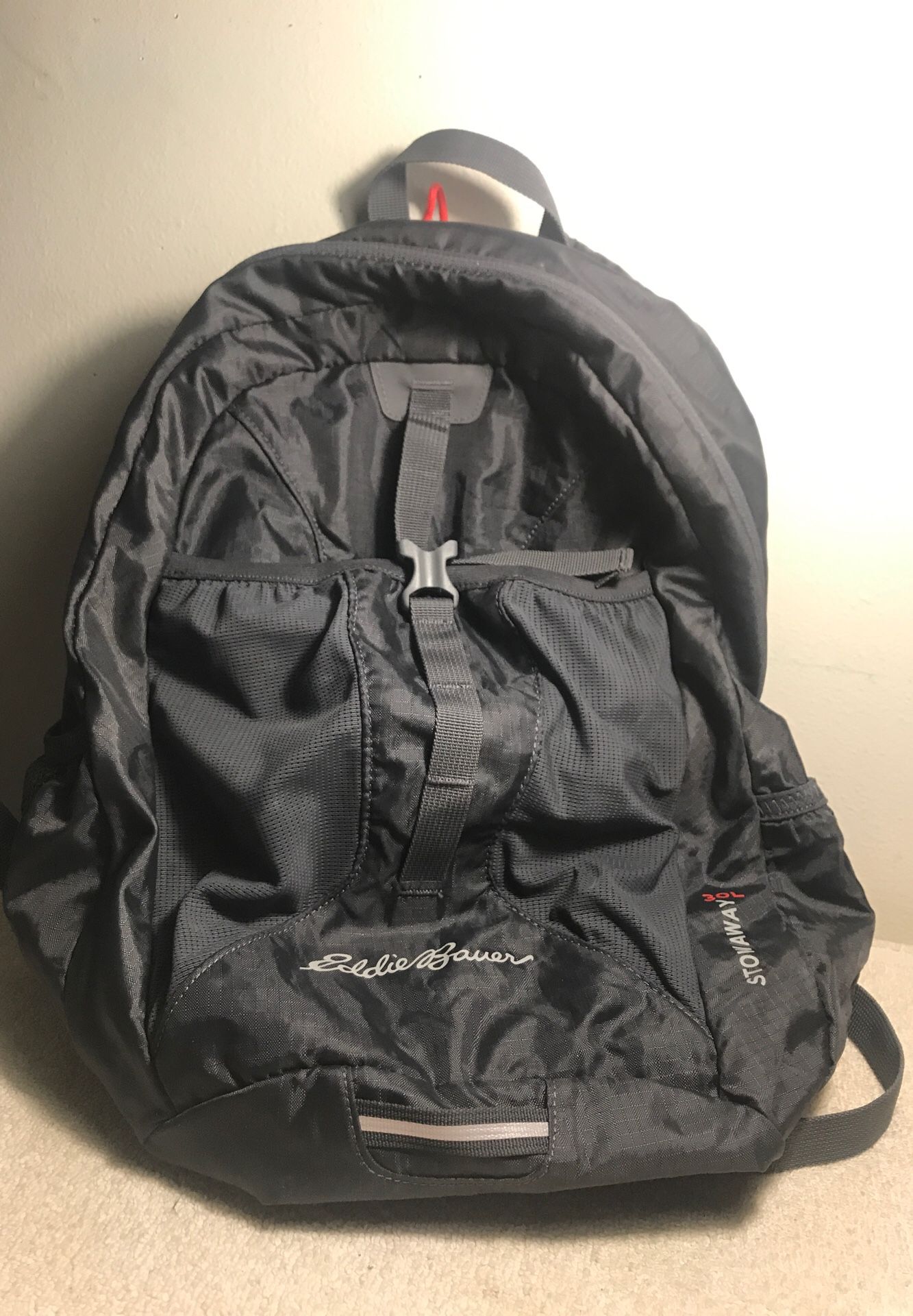 Eddie Bauer π backpack