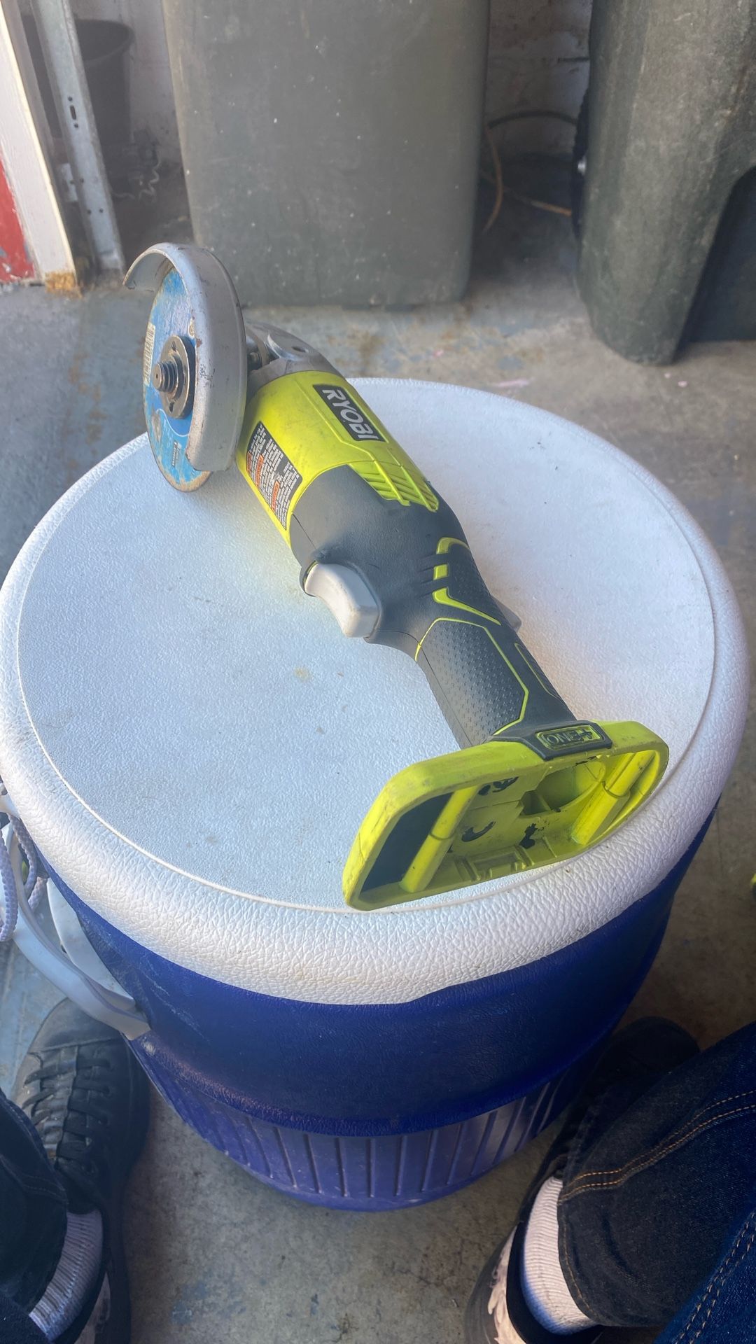 Grinder (pulidora)