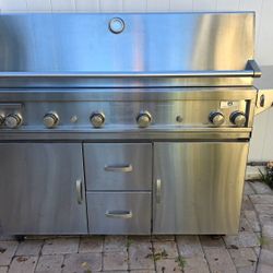 Large Member's Mark 5-Burner Natural Gas Grill + Rotisserie
