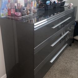 Grey dresser Set 