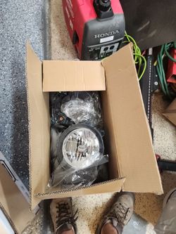 Jeep wrangler JL halogen headlights