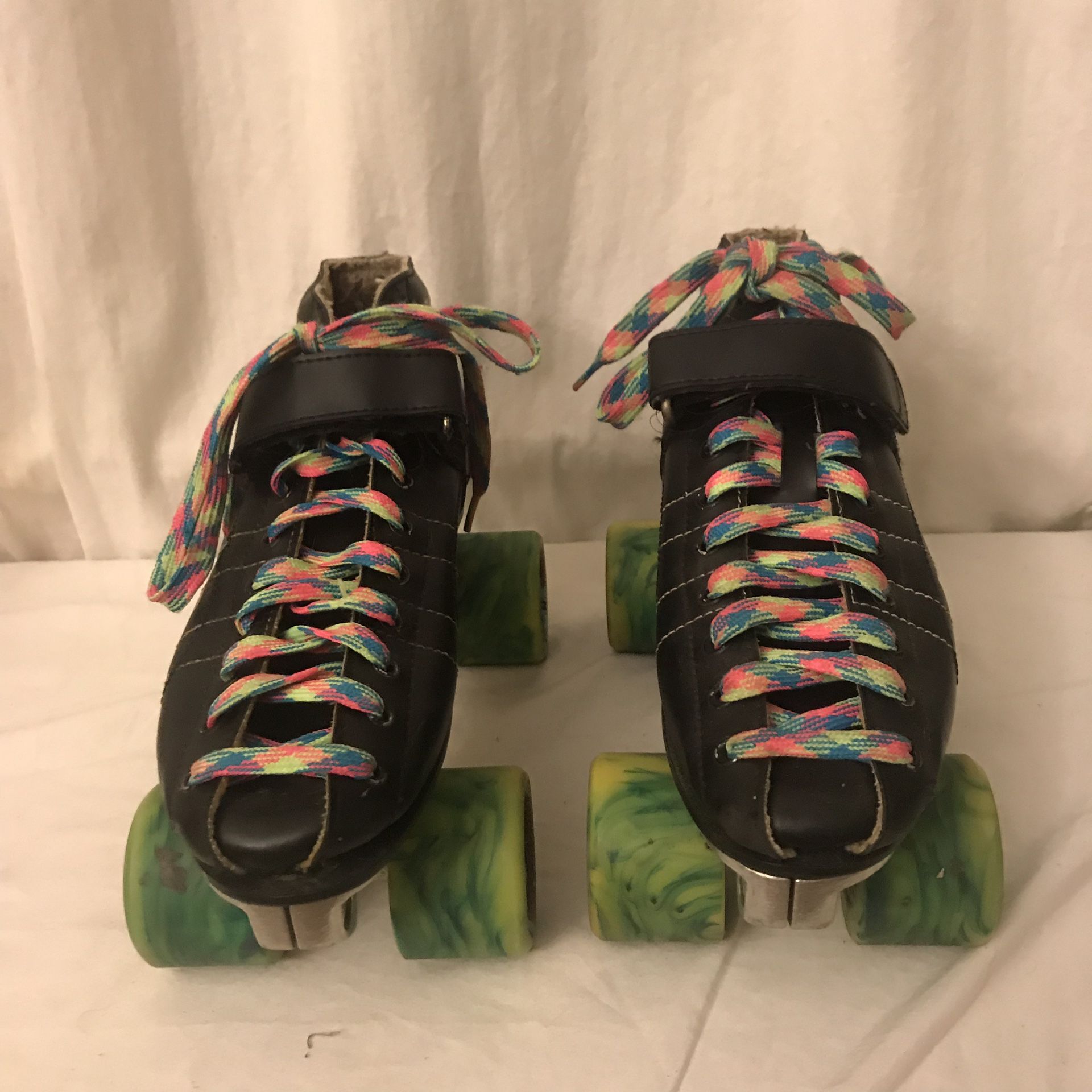 Rare Vintage LT429 Women’s Fire Starter Invader 5L/5R Roller Skates