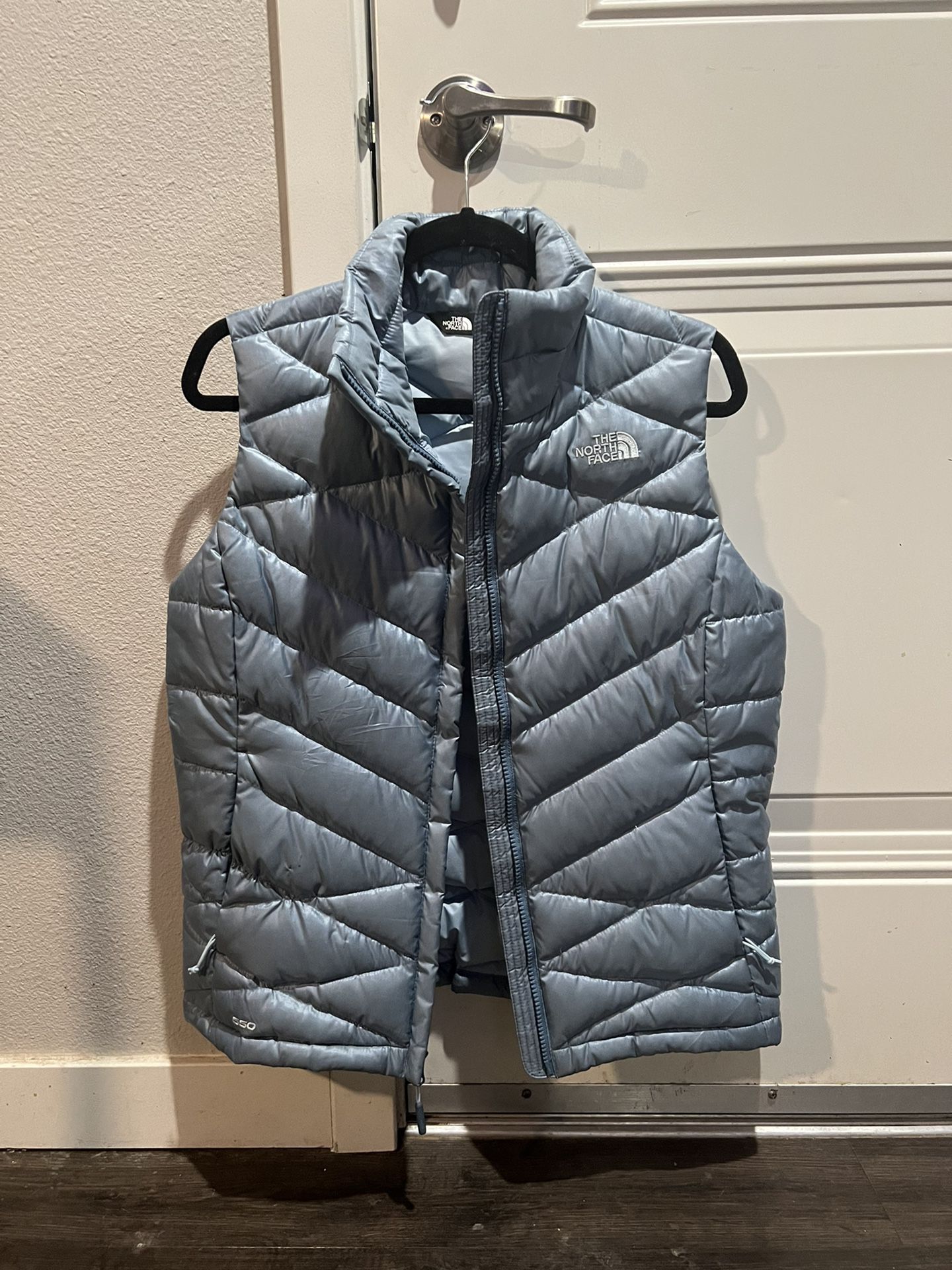 North Face- Puffer Vest 