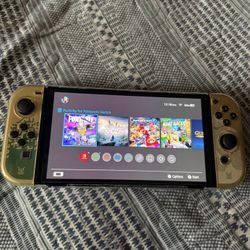 Nintendo Switch OLED – Zelda Tears Of The Kingdom Edition - Console