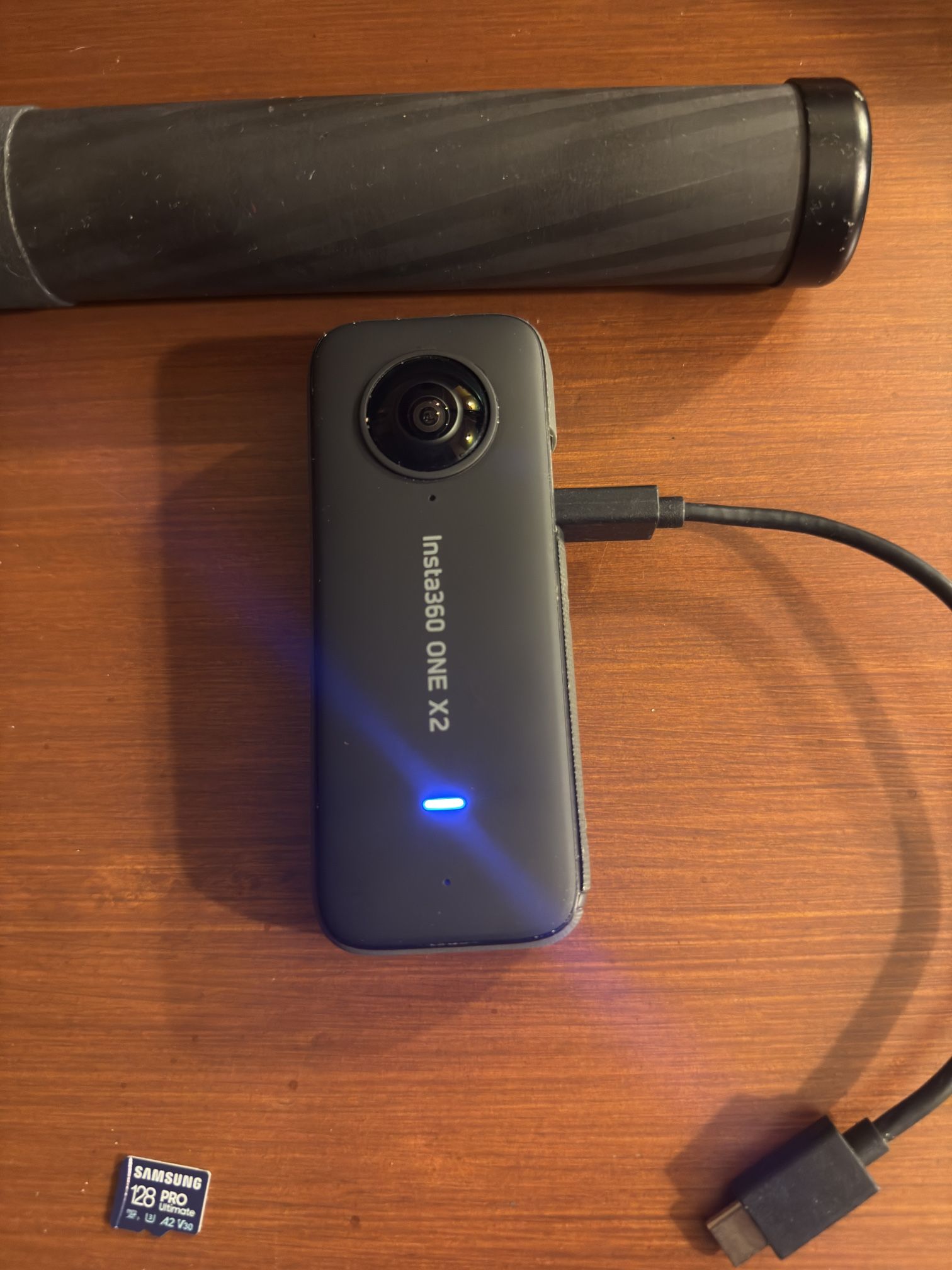 Insta 360 X2 Camera with 128 GB Samsung SD