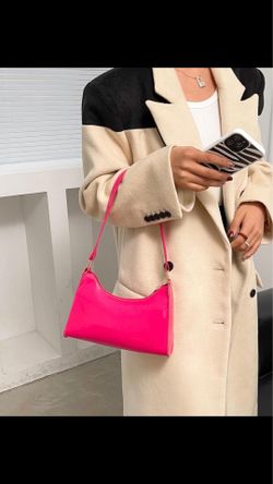 Super cute small purse/ hot pink/ New/ $10 cash/ blue diamond & rainbow