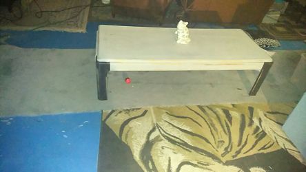 Shabby chic coffee table