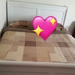 Queen Size Bed Frame 