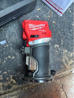 Milwaukee M18 Router