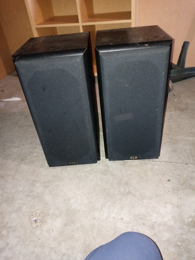 KLH AUDIO SPEAKERS AV SERIES MODEL AV830