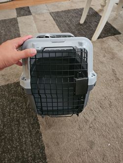 2 door kennel 19"
