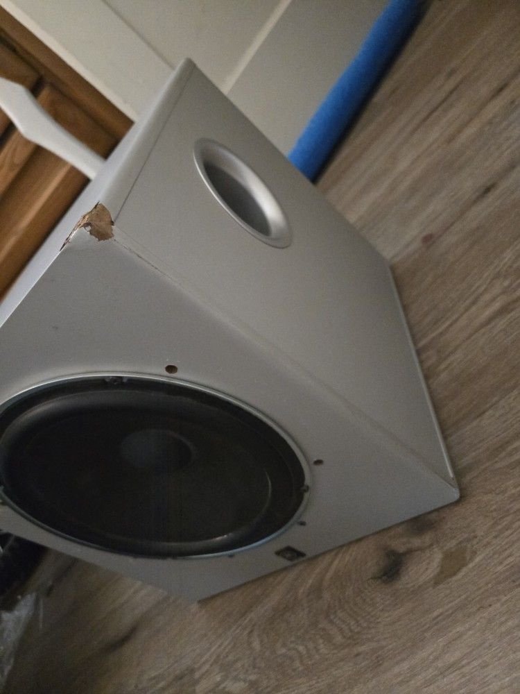 Subwoofer Yamaha 10 Inch